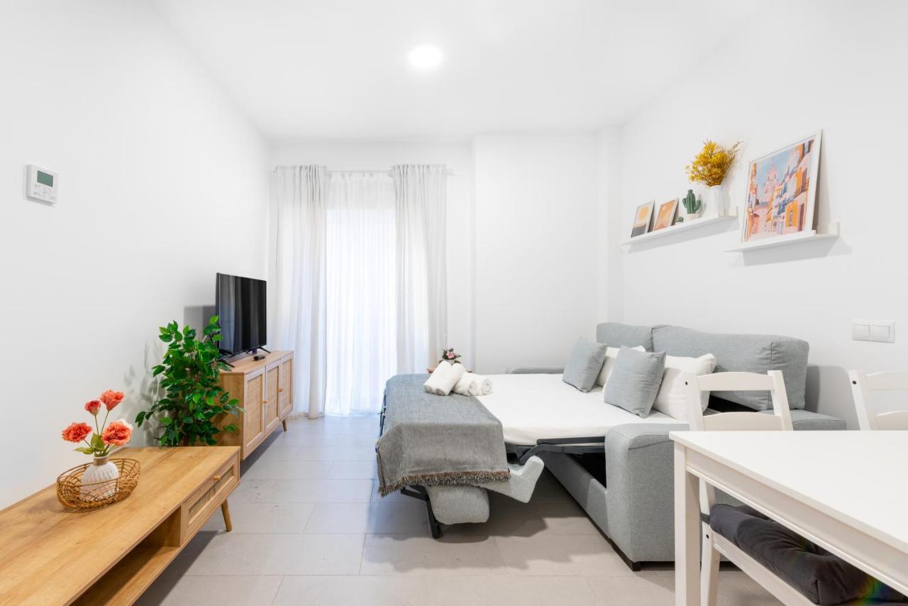 Wintowinrentals Superb New-Look Apartment Малага Экстерьер фото